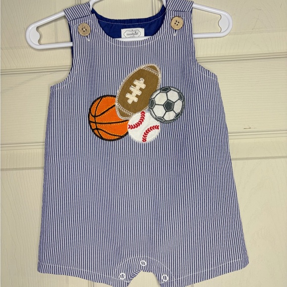 Mud Pie Other - Mud Pie 6-9M Blue Seersucker Sports Applique Romper